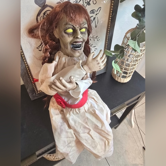 32" Tall Grim Girl Doll Halloween Prop Motion-Activated Spooky Creepy Decoration - Picture 3 of 7